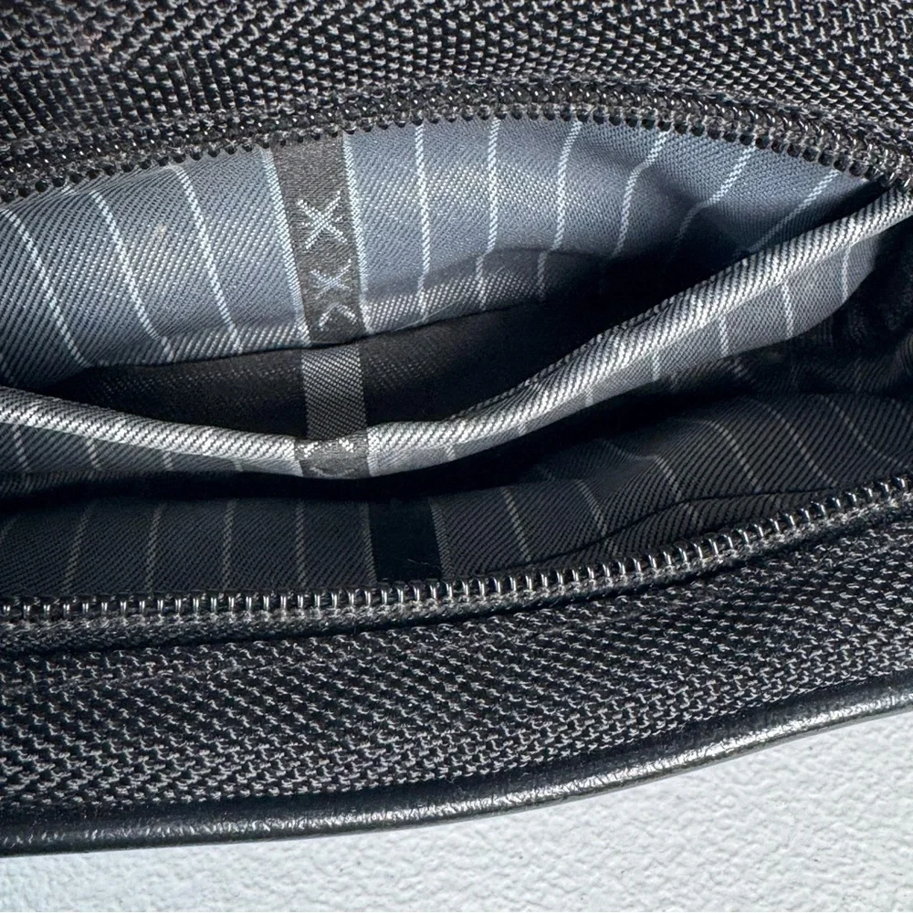 Ermenegildo Zegna Black Toiletry Bag.